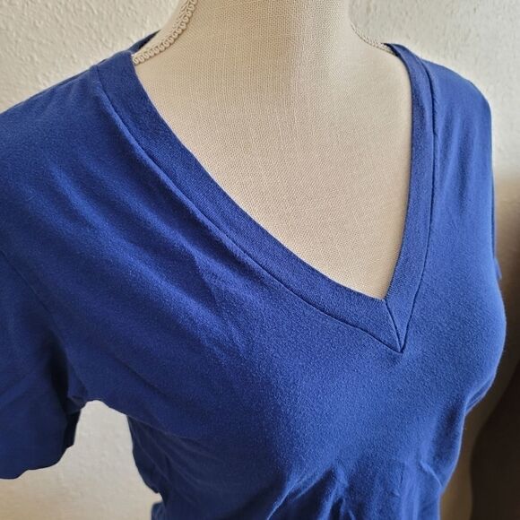 Bundle v neck tee shirts basic USA zipper5 for $25 - Picture 10 of 12
